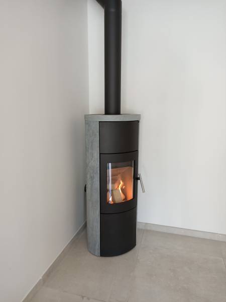 poele a bois scandinave dans les bouches du rhone