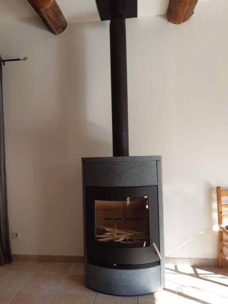 poele a bois scandinave pres du thor