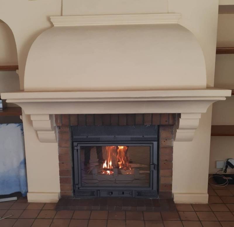 installation insert dans cheminee ouverte pres de pertuis