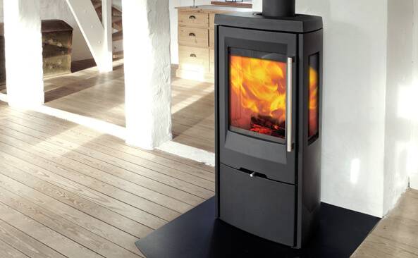 poele a bois termatech tt30G vitres laterales crc centre regional cheminée aubagne