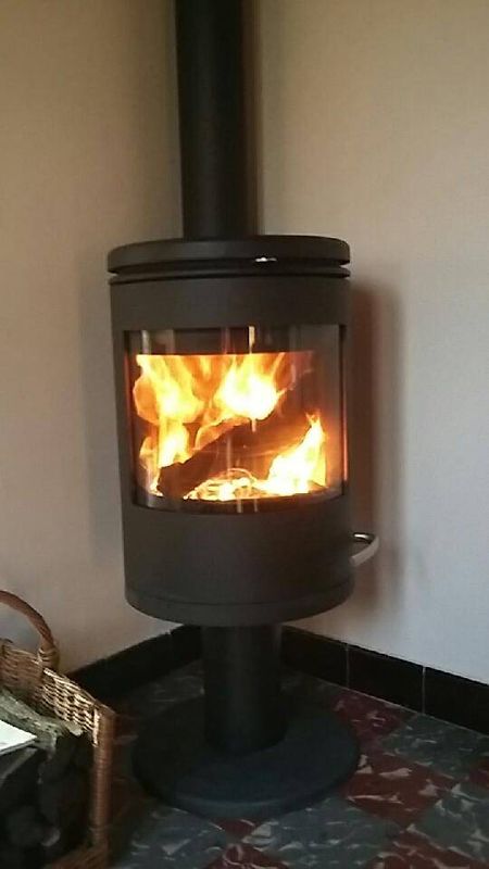 Notre zone d'activité pour ce service Vente de poêle à bois à feu continu de marque Morso avec double combustion et installation dans toute maison ancienne ou neuve